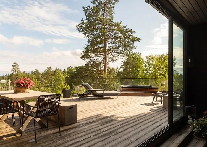 Semesterbostad North - Kukkula *